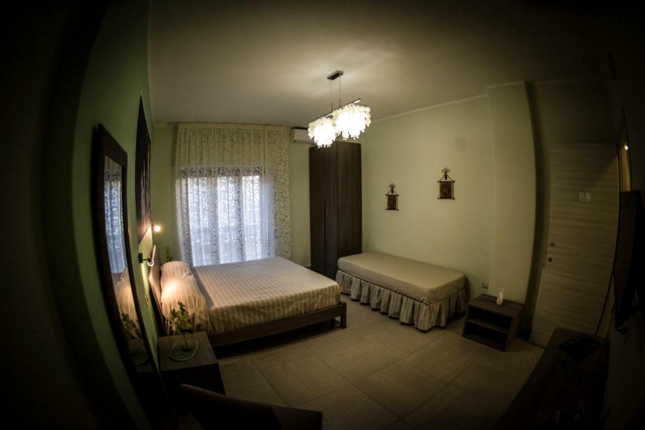 Bed and Breakfast Le Fontane Del Re Казерта Экстерьер фото
